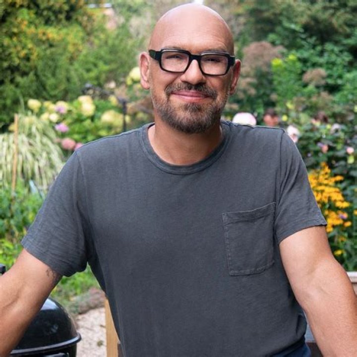 Michael Symon's wife Liz Shanahan Net Worth, Age, Family, Wiki Bio